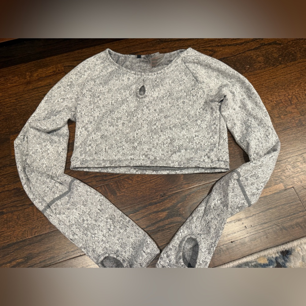 Gymshark fleur texture long sleeve crop gray size s EUC